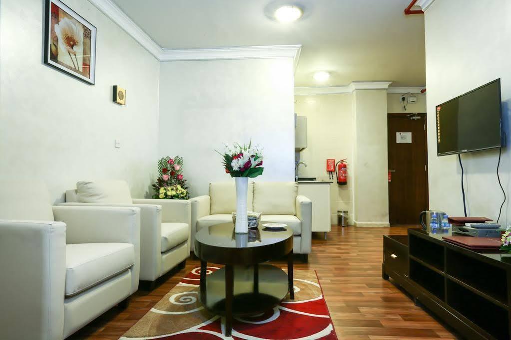 La Villa Suites Hotel Doha Exterior photo