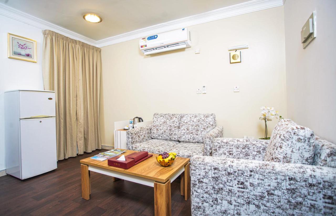 La Villa Suites Hotel Doha Exterior photo